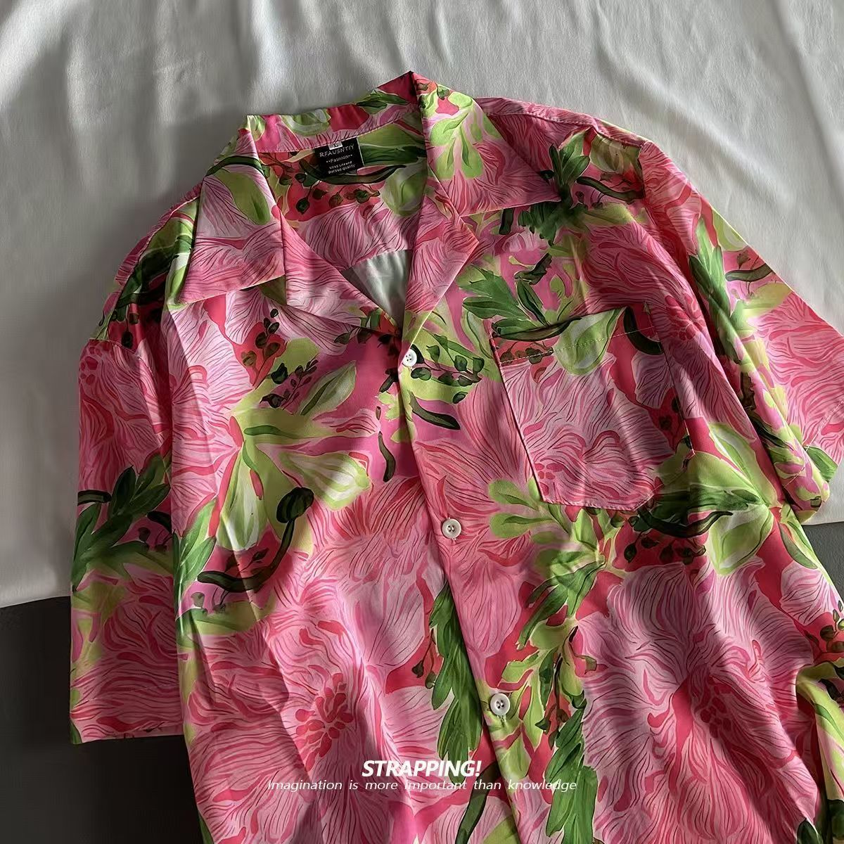 الوردي الكتابة على الجدران الأ - مراجعة Vintage Hawaiian Floral Shirt وسعره