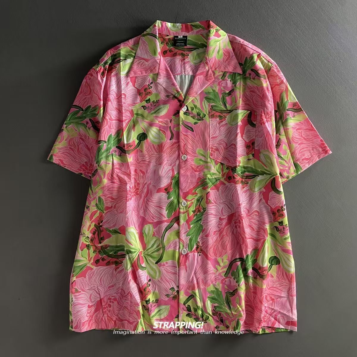 الوردي الكتابة على الجدران الأ - مراجعة Vintage Hawaiian Floral Shirt وسعره